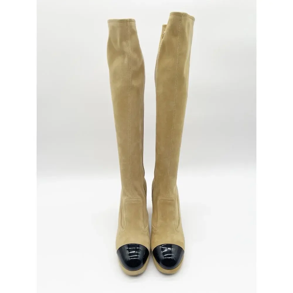 Chanel FW 2023 Beige Suede Cap Toe Knee High Block Heel Boots EU 40 CC Charm Zip